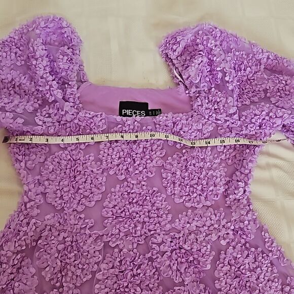 Pieces Premium 3D Rose Petal Long Sleeve Midi Fit & Flare Dress Lavender Medium - Picture 9 of 16